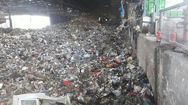 Бытовые отходы (צילום: יח"צ חירייה) Бытовые отходы