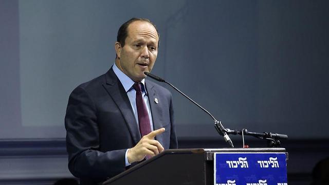 Jerusalem Mayor Barkat is feuding with Finance Minister Kahlon over the city's annual 'capital grant'