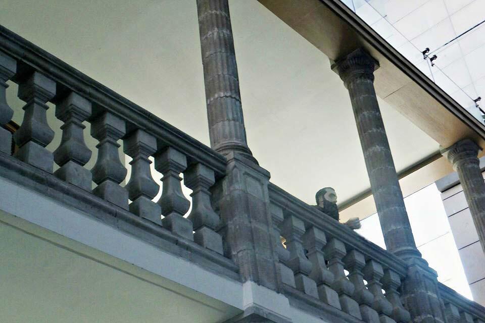 Центральное отделение банка "Леуми" в Тель-Авиве (Фото: Леон Левитас) Центральное отделение банка "Леуми" в Тель-Авиве