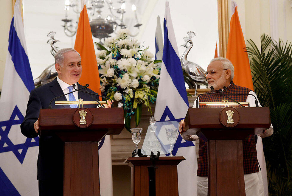 Netanyahu meets with India's Prime Minister Modi
