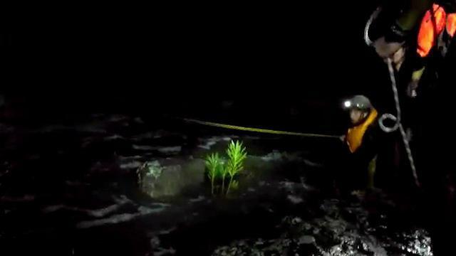 Операция по спасению Сегева (צילום: דוברות המשטרה) Операция по спасению Сегева