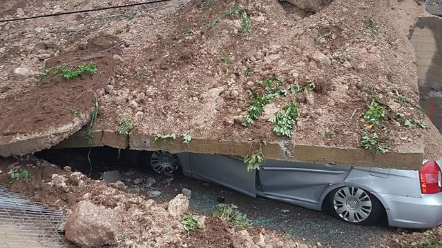 The collapsed wall in Tamra