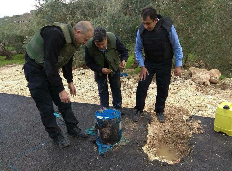 Осмотр взрывного устройства