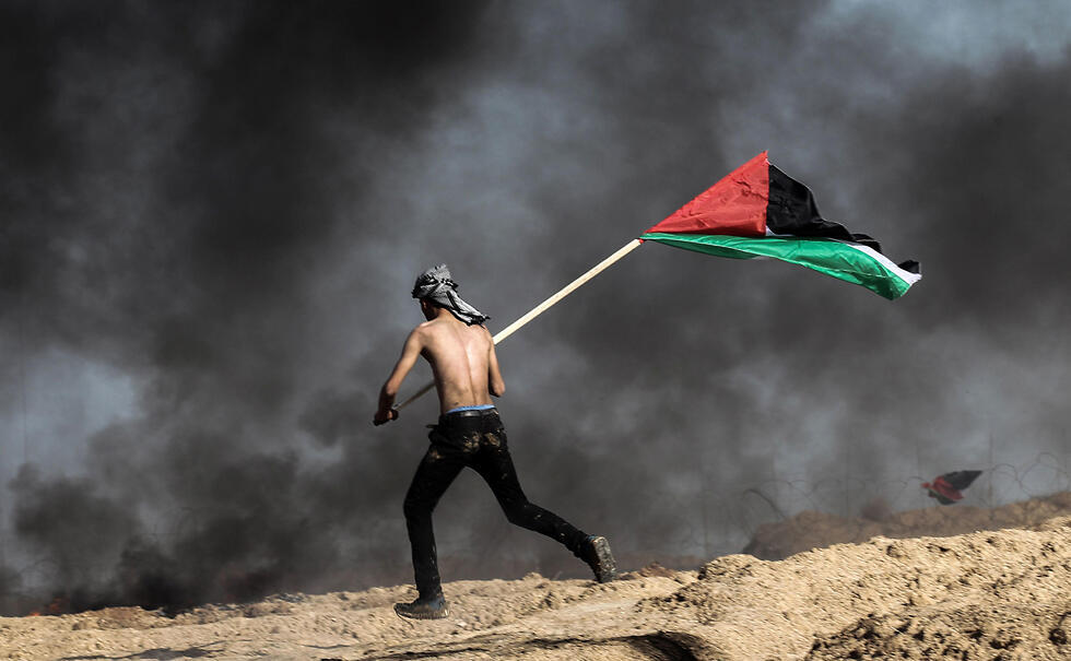 Hamas is said to be using border protests as a cover to plant explosive charges near the fence