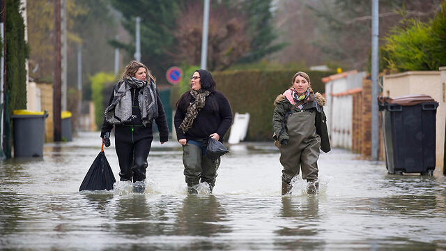 Наводнение в Париже. Фото: МТС