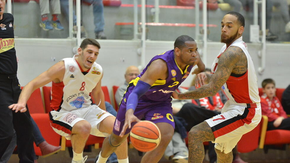 Холон против Галилеи. Фото: Лимор Малиноф (צילום: לימור מלינוף, מנהלת הליגה) Холон против Галилеи. Фото: Лимор Малиноф