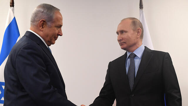 PM Netanyahu (L) will meet Russian President Putin in Moscow Wednesday (קובי גדעון / לע"מ) PM Netanyahu (L) will meet Russian President Putin in Moscow Wednesday