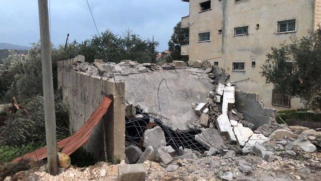 Разрушенный дом террориста