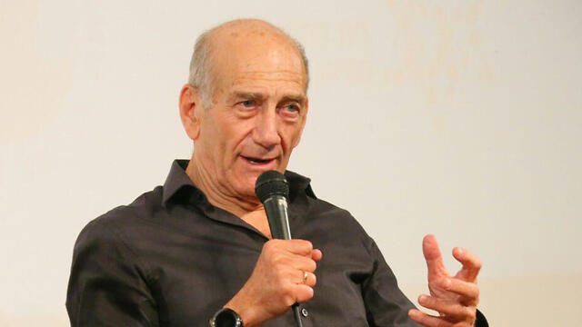 Former PM Olmert wished PM Netanyahu a speedy exit from office