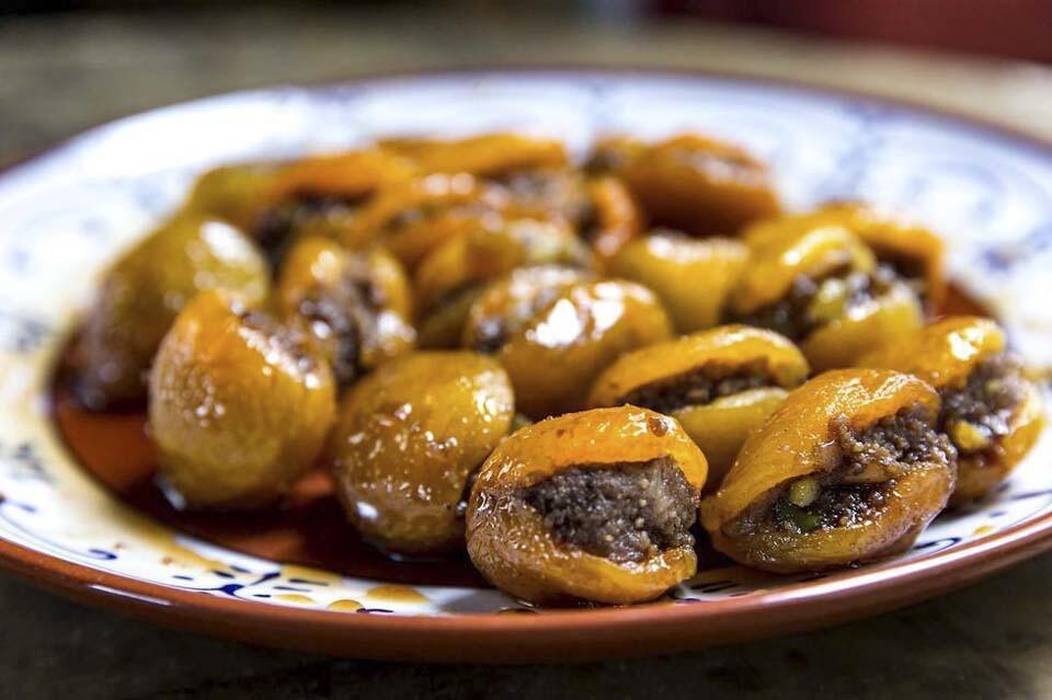 Курага с мясной начинкой. Фото: Ярон Бреннер