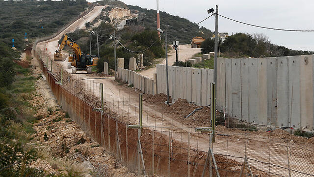 File photo. The Lebanese border fence (צילום: AP) File photo. The Lebanese border fence