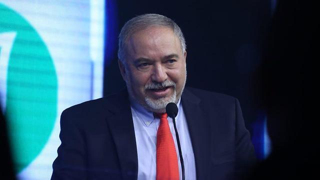 Defense Minister Lieberman (צילום: מוטי קמחי) Defense Minister Lieberman