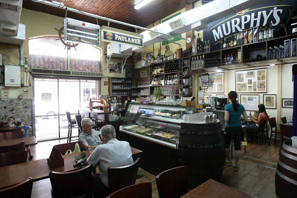 Kebab and gefilte fish. Ma'ayan Habira 