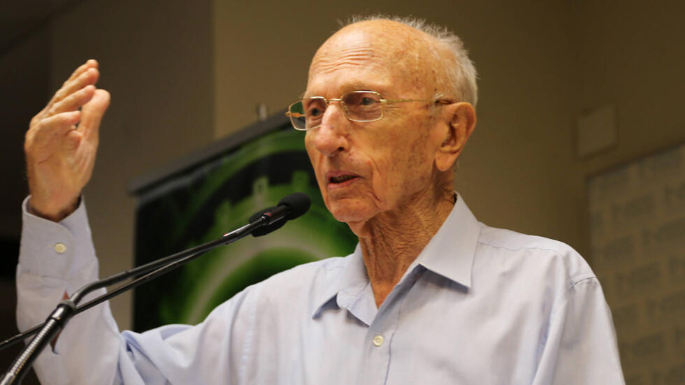 Zvi Zamir 