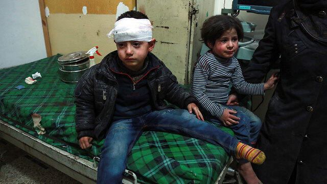 Дети в районе боев. Фото: AFP