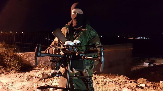 "Псевдобоевик". Фото: Йоав Зейтун (צילום: יואב זיתון) "Псевдобоевик". Фото: Йоав Зейтун