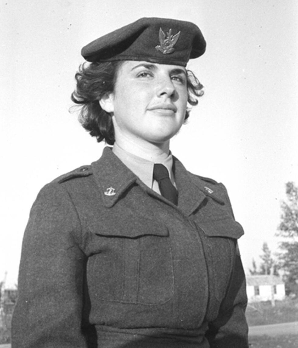 Эстер Ардити. Фото: архив ЦАХАЛа (צילום: אברהם ורד, באדיבות ארכיון צה"ל במשרד הביטחון) Эстер Ардити. Фото: архив ЦАХАЛа