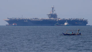 נושאת המטוסים "קרל וינסון" תגיע לאזור "לקדם יציסות ולמנוע תוקפנות"