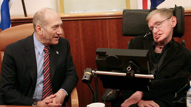 Former Israeli PM Ehud Olmert with Stephen Hawking
