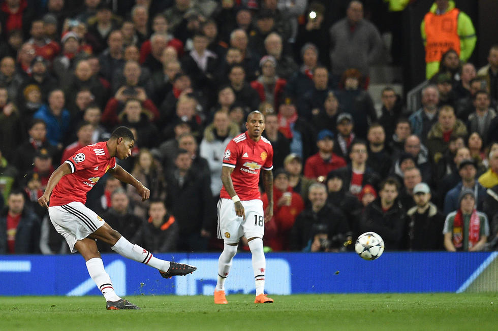 МЮ проиграл на своем поле. Фото: АР (צילום: AFP) МЮ проиграл на своем поле. Фото: АР