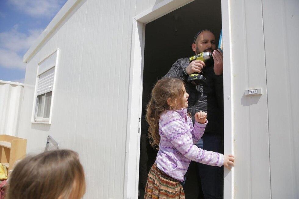 Amona evacuees (צילום: הלל מאיר תצפית) Amona evacuees