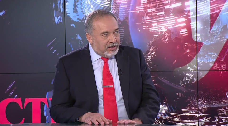 Либерман. Студия Вести-Ynet 