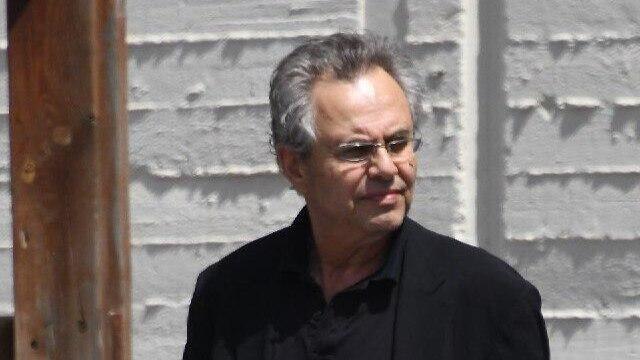 Kobi Alexander outside the Ayalon Prison, Tuesday (צילום: יאיר שגיא) Kobi Alexander outside the Ayalon Prison, Tuesday