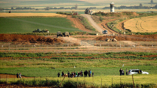 IDF fortifications on border