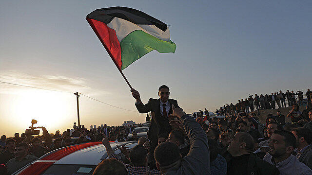 Palestinian protesters near Gaza border