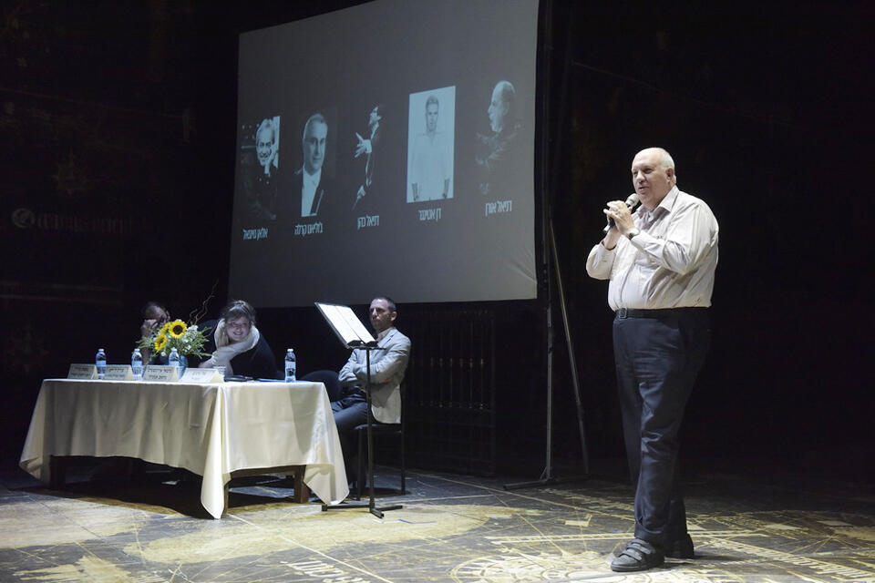 Михаэль Айзенштадт представляет новый сезон Израильской оперы Фото: Елена Запасски