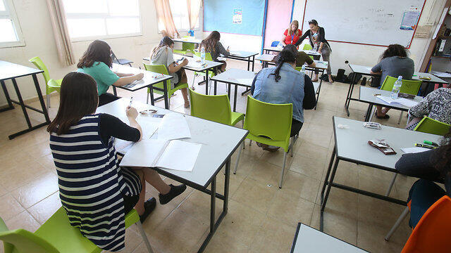 Когда возобновятся занятия в школах 