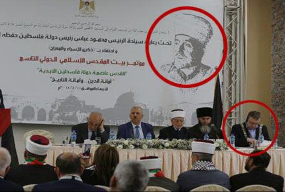 Dublin Mayor Mac Donncha (circled) in the conference below Mufti al-Husseini's photo