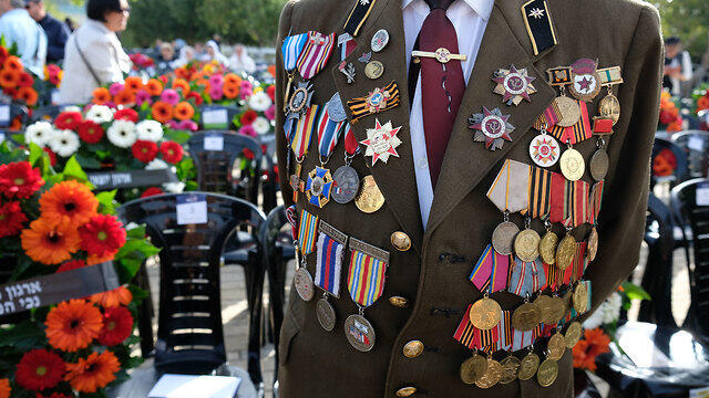 Возложение цветов в "Яд ва-Шем". Фото: Шауль Голан