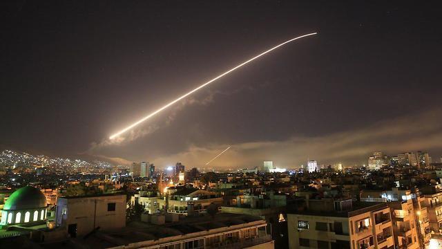 Ракетный удар по Сирии. Фото: AP