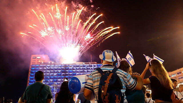 Independence Day revelers in Tel Aviv, 2018