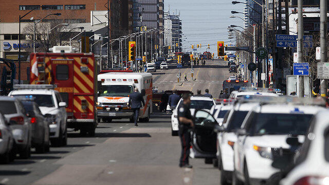 Торонто после аварии. Фото: AFP (צילום: AFP) Торонто после аварии. Фото: AFP