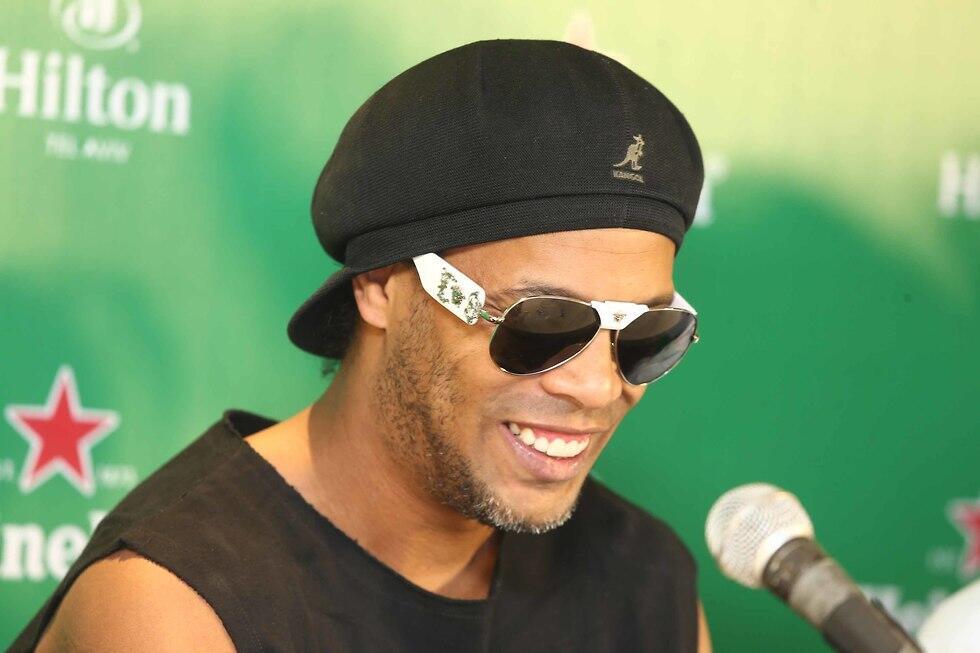 Роналдиньо в Тель-Авиве. Фото: Реувен Шварц (צילום: ראובן שוורץ) Роналдиньо в Тель-Авиве. Фото: Реувен Шварц