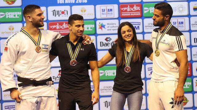 Израильские медалисты. Фото: Орен Ахарони (צילום: אורן אהרוני) Израильские медалисты. Фото: Орен Ахарони