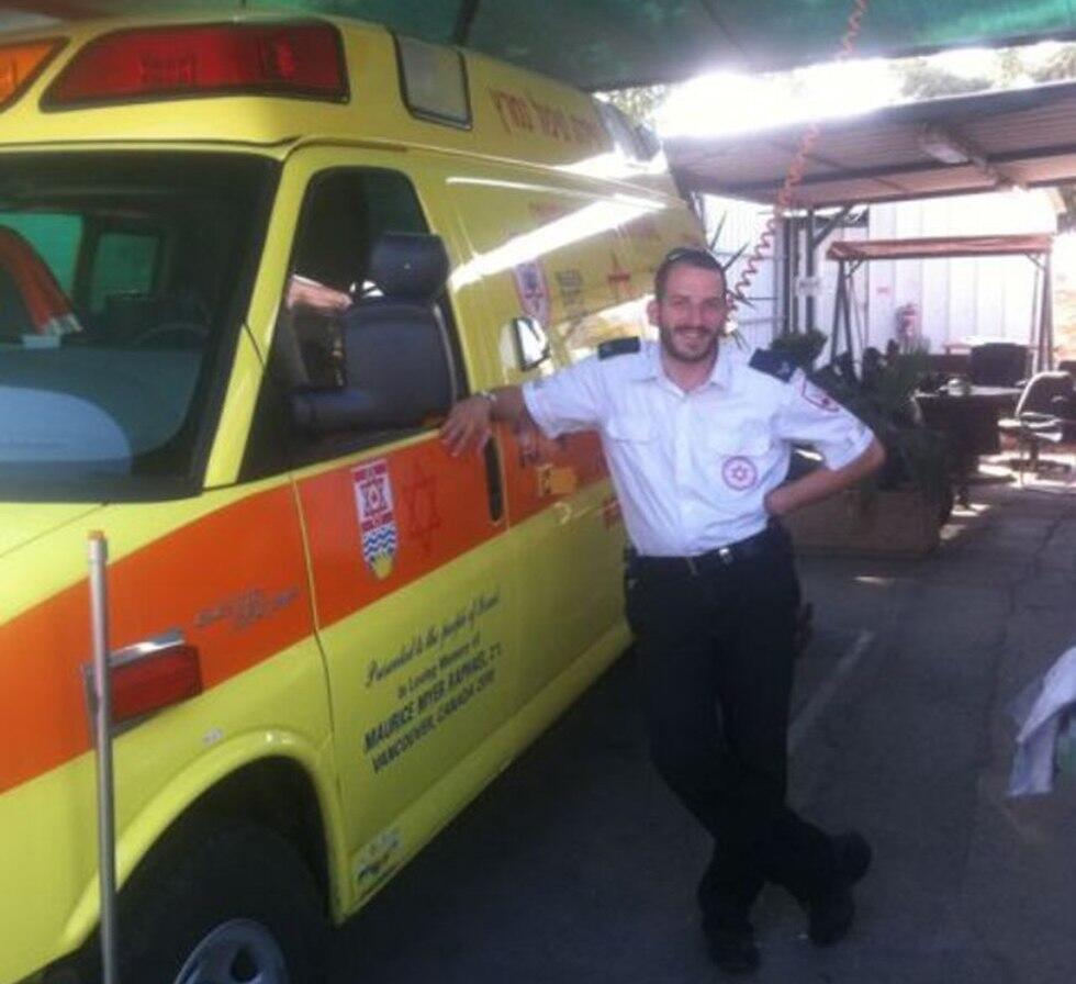 Дуди Штайнхартер - волонтер скорой помощи