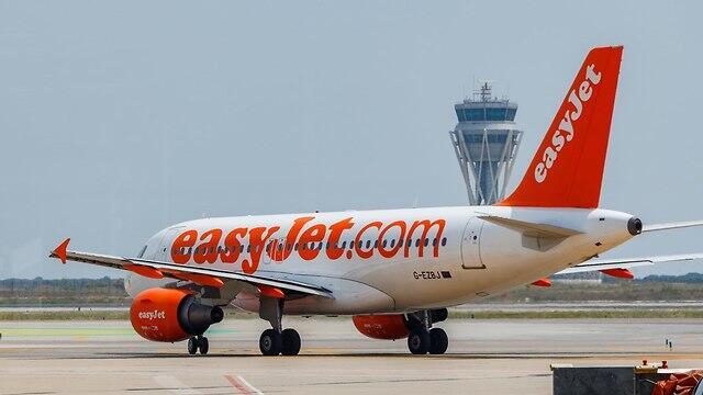 Cамолет EasyJet