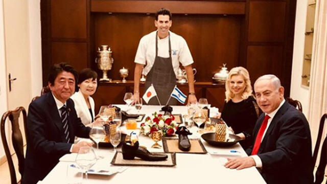 Ужин с премьером Японии. Фото: инстаграм повара Моше Сегева