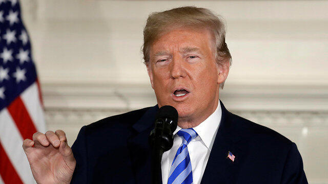 Трамп объявляет о выходе из договора. Фото: АР