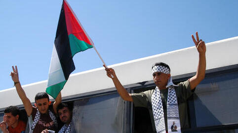 Террористы, освобождаемые по обменной сделке (Фото: ChameleonEye / shutterstock) Террористы, освобождаемые по обменной сделке