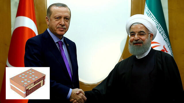 Turkish President Erdoğan (L) was allegedly aware of a deal to sell materials to Hassan Rouhani's Iran