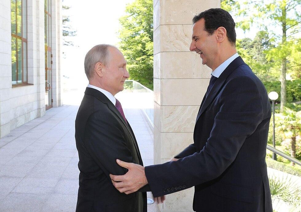 Russian President Vladimir Putin with Syrian counterpart Bashar Assad (צילום: רויטרס) Russian President Vladimir Putin with Syrian counterpart Bashar Assad