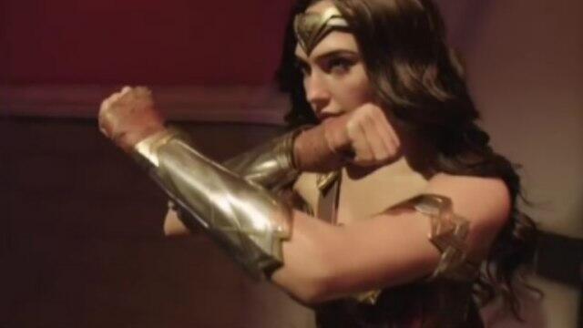 Галь Гадот в образе Чудо-женщиныnullnull Галь Гадот в образе Чудо-женщины