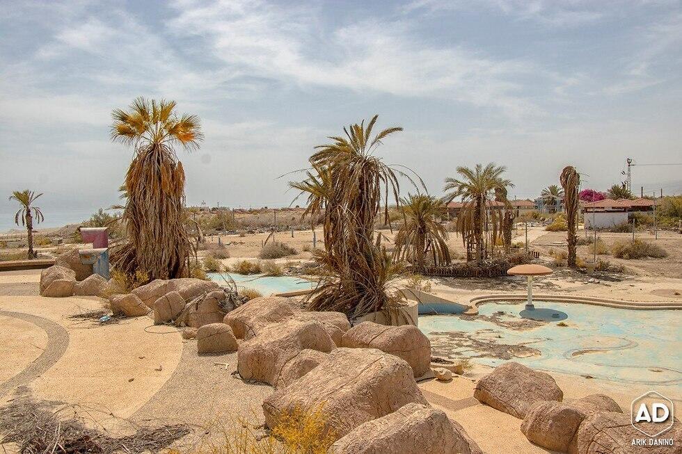 Заброшенный аквапарк "Аттракция". Фото: Арик Данино (צילום: אריק דנינו) Заброшенный аквапарк "Аттракция". Фото: Арик Данино