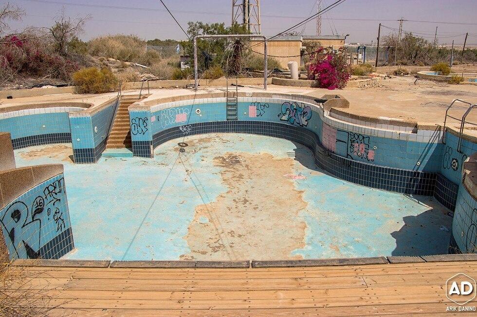 Заброшенный аквапарк "Аттракция". Фото: Арик Данино (צילום: אריק דנינו) Заброшенный аквапарк "Аттракция". Фото: Арик Данино