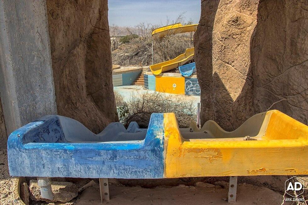 Заброшенный аквапарк "Аттракция". Фото: Арик Данино (צילום: אריק דנינו) Заброшенный аквапарк "Аттракция". Фото: Арик Данино