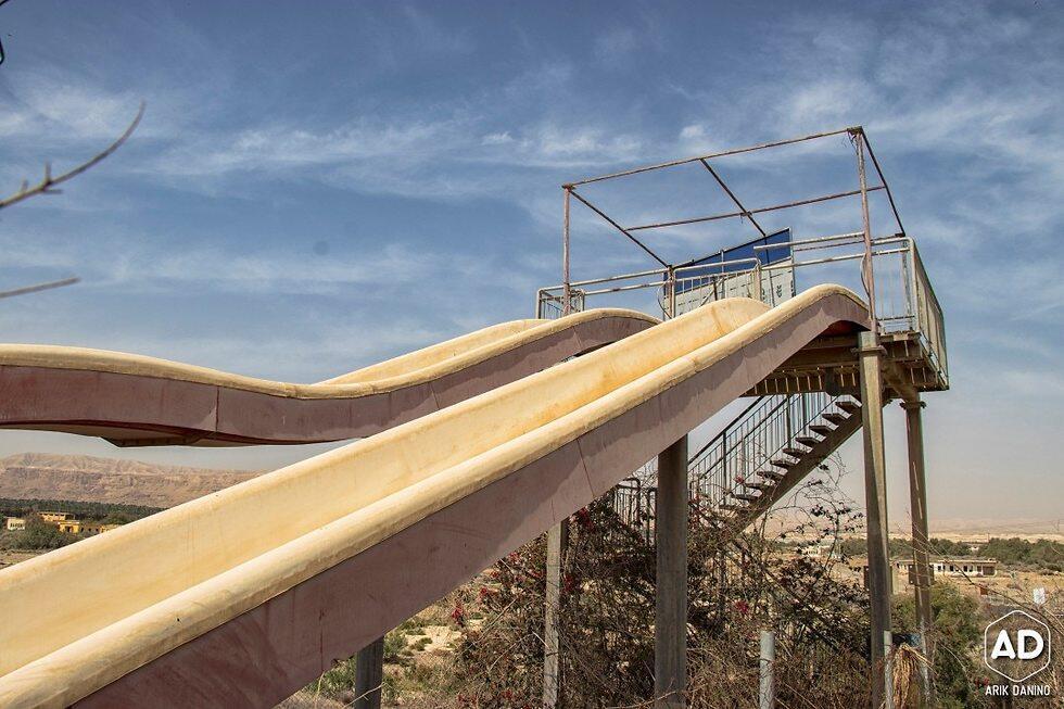 Заброшенный аквапарк "Аттракция". Фото: Арик Данино (צילום: אריק דנינו) Заброшенный аквапарк "Аттракция". Фото: Арик Данино